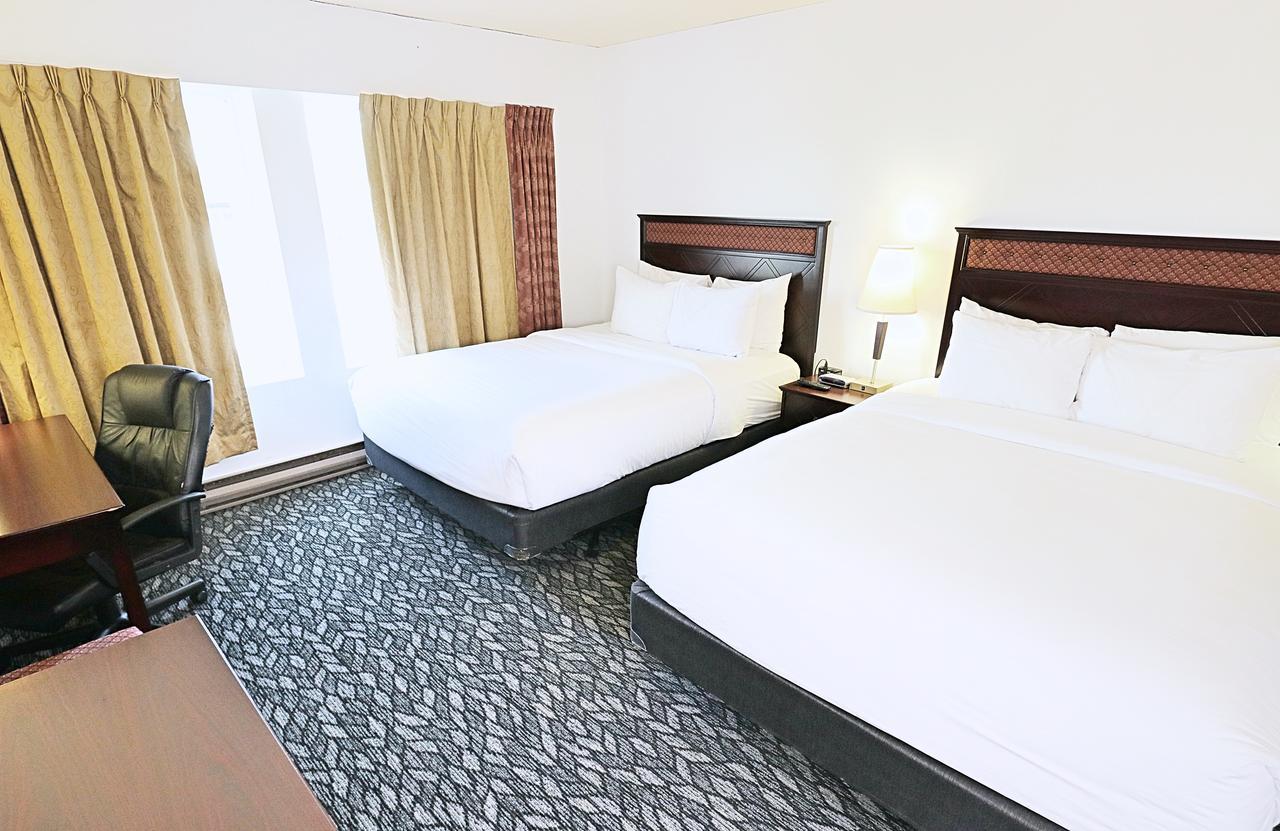 Lelux Hotel Монреаль Экстерьер фото